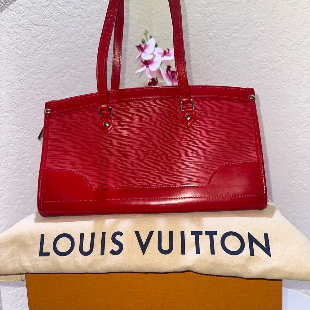 Louis Vuitton Cherry Red Shoulder Bag - Picture 5 of 13